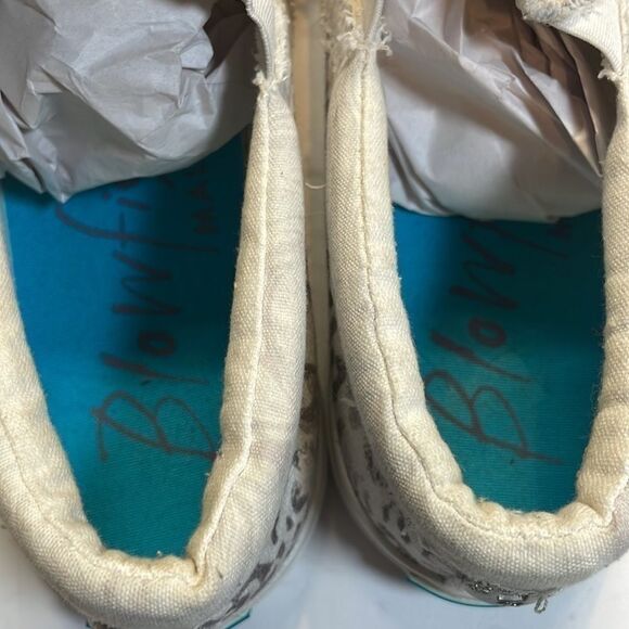 Blowfish Patchwork Canvas Slip On Sneakers Distressed Gray Animal Print Sz 8.5 - Picture 3 of 7